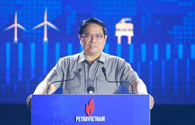 Vietnam PM urges rapid technology mastery in renewable energy development